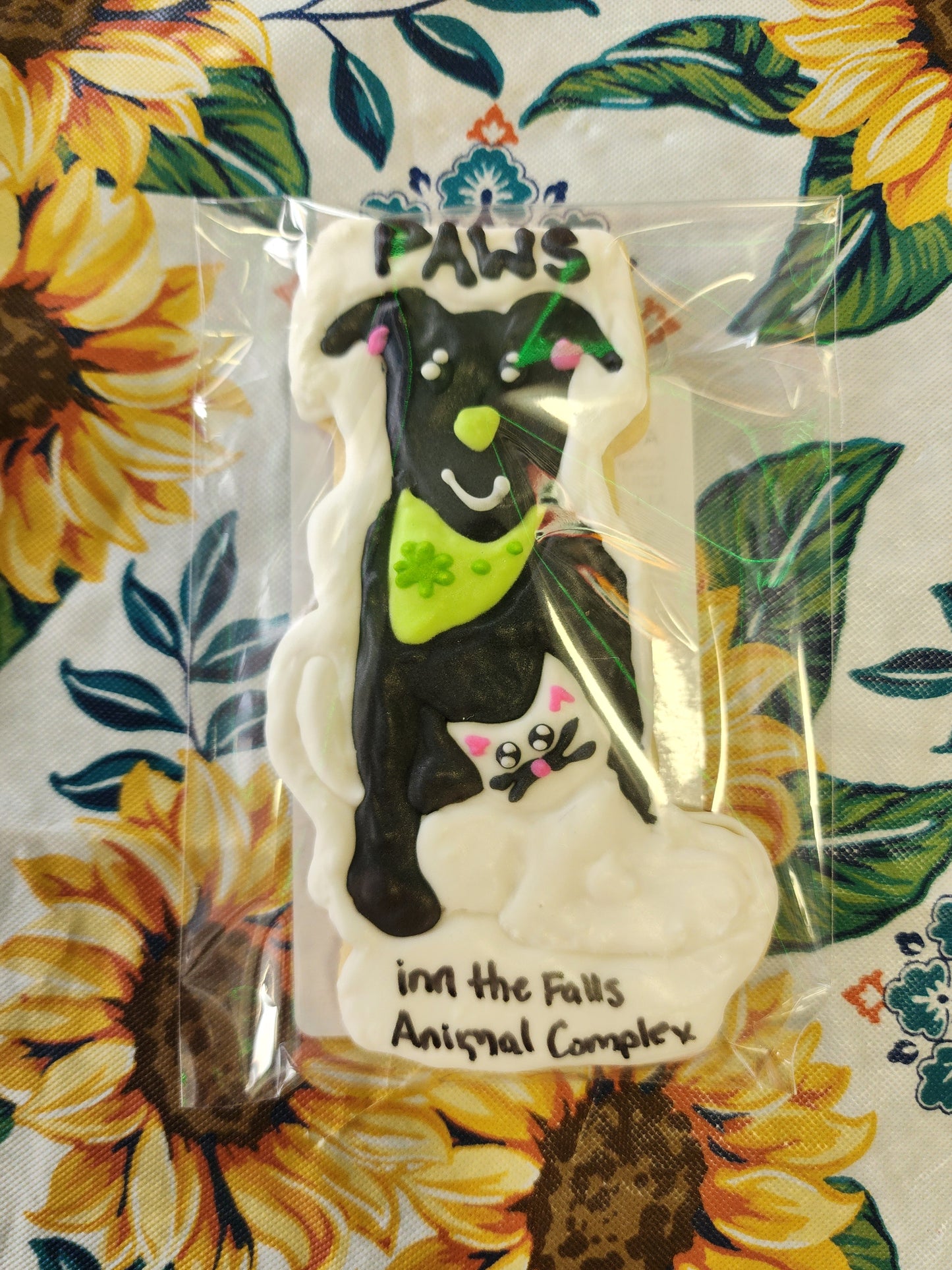PAWS Inn the Falls Exclusive Cookie