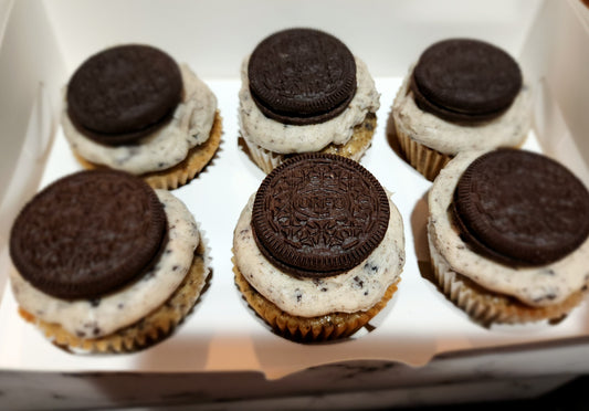 Cookies n' Cream Oreo Cupcakes